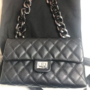 💎✨CAVIAR ✨💎CHANEL WAIST BAG
